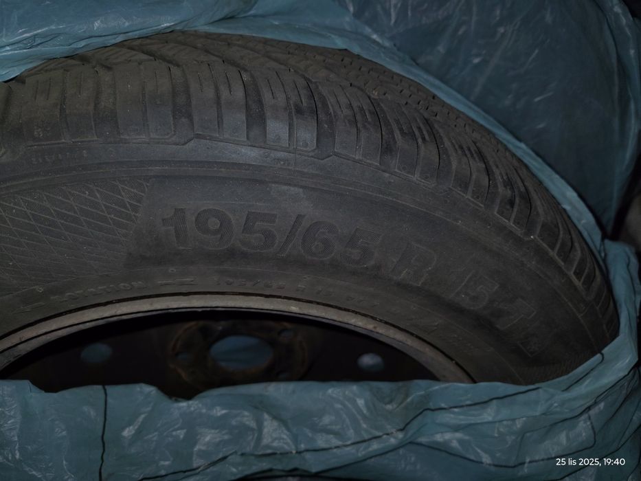 Koła stalowe z oponami zimowymi 16 195/65 na 5 śrub