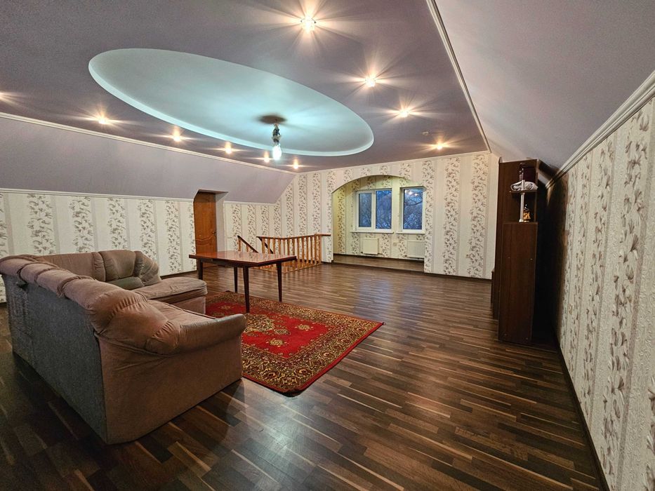 Продам будинок з ремонтом у Діївці-1. Асфальтована дорога. Автономка.