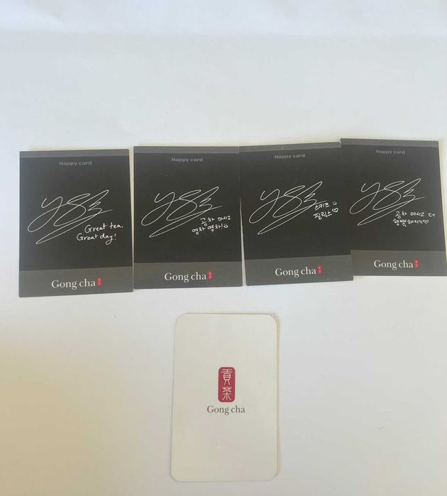 Photocards da Gong cha com o Felix dos Stray Kids. Cada photocard custa 3 €.