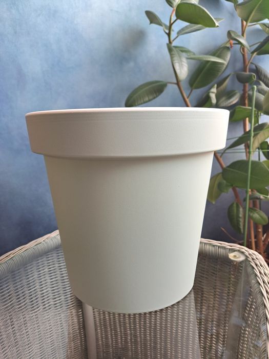 Doniczka balkonowa okrągła na balustradę