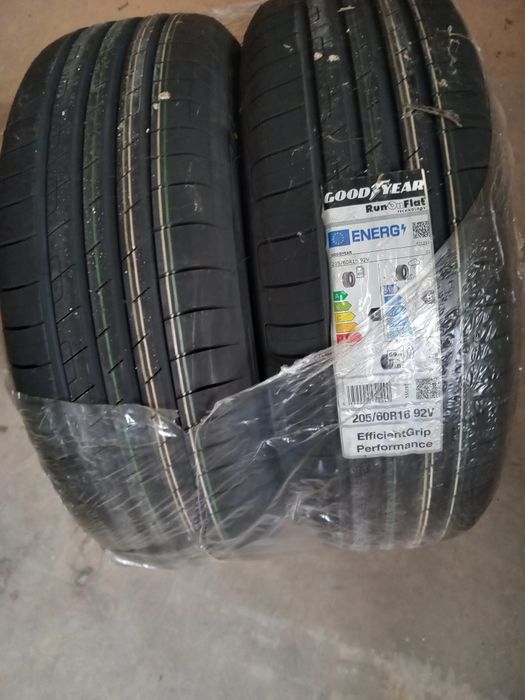 Pneus Goodyear EfficientGrip Performance 205/60R16 92V – Como Novos!