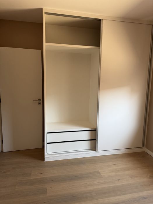 Alugo casa terrea T2 com garagem e Terraco