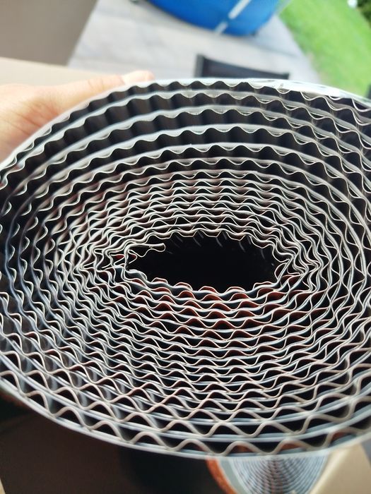 Taśma kalenicowa eurovent 240mmx5m