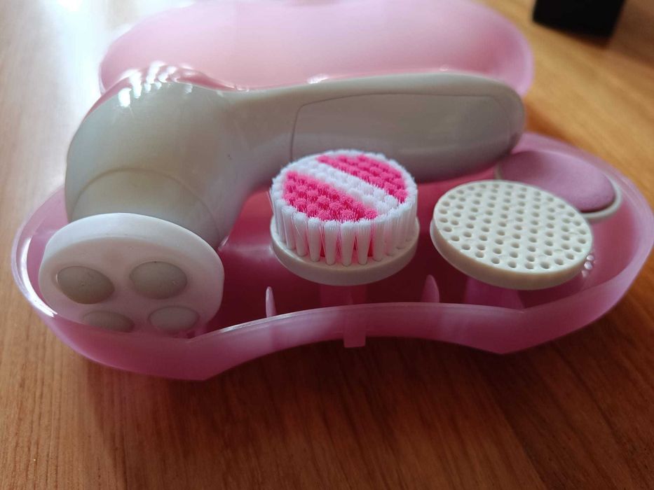 Esfoliante facial elétrico