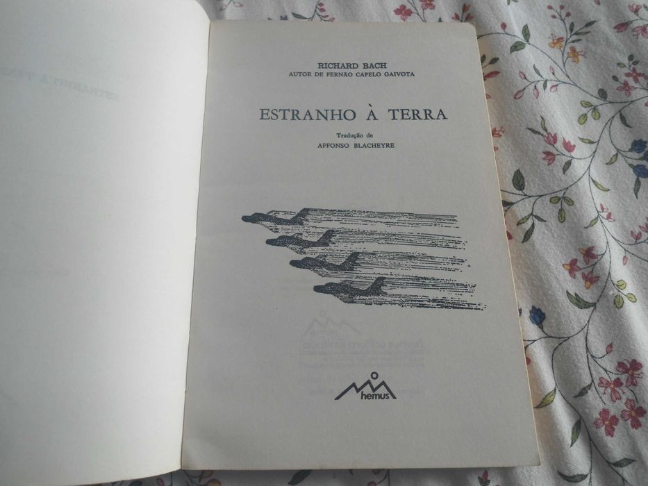 Estranho à Terra por Richard Bach