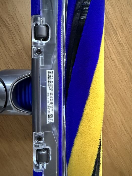 Escova dyson v12 optica