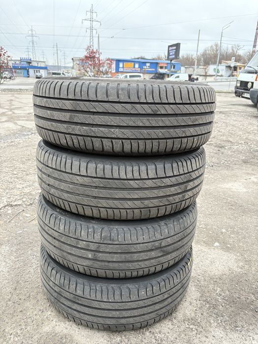 До вашої уваги Fiat linea 2016 року економне практичне авто!