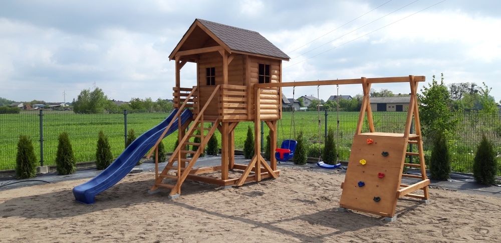 Plac zabaw drewniany domek dla dzieci „przygotowany do pomalowania”