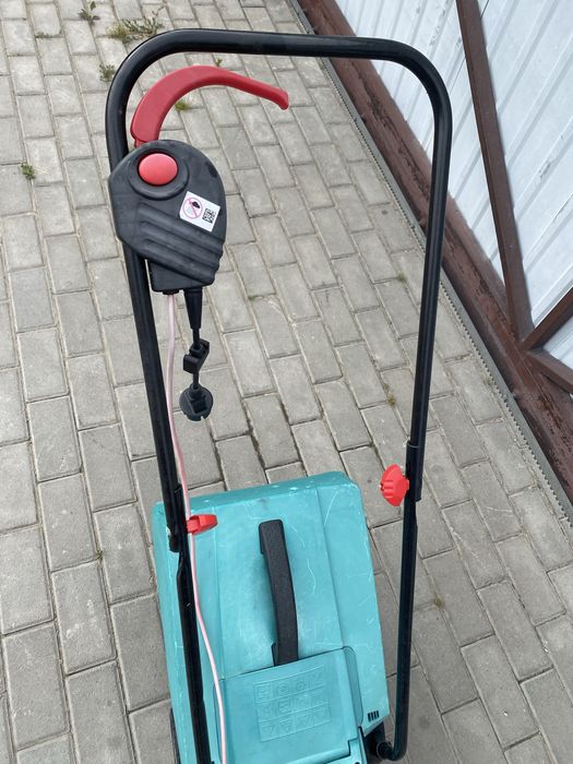 Газонокосарка електрична