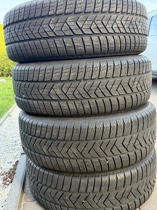 Opony zimowe 225/55 R19  99H Pirelli cena za 4