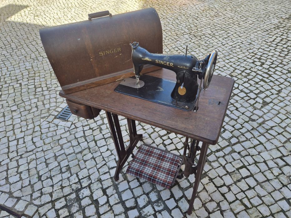 Máquina costura Singer