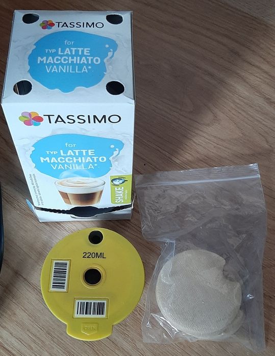 Ekspress kapsułkowy Bosch + uniwersalna kapsułka, filtry i kawa