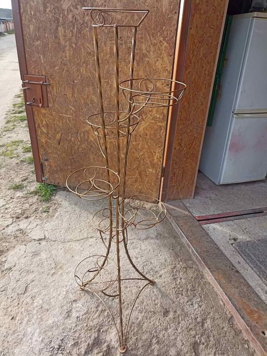 Продам підставку.