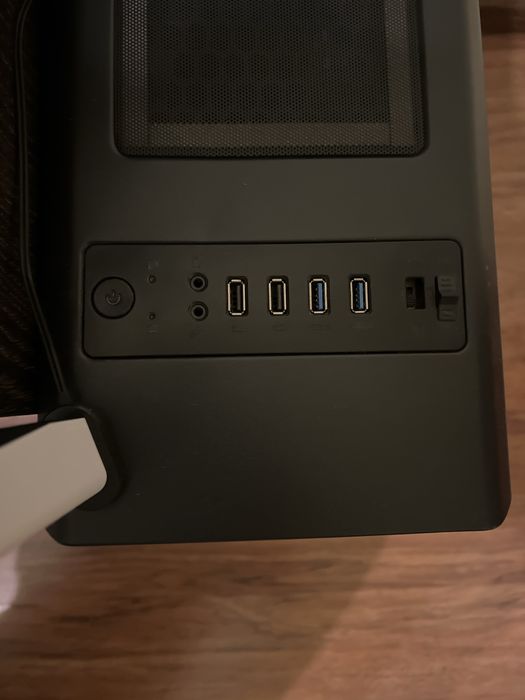 PC i5 13500, rtx 4060, 16GB RAM, ssd 512GB