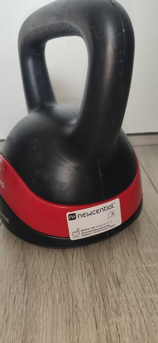 Kula do ćwiczeń 4 kg Newcential Kettlebell