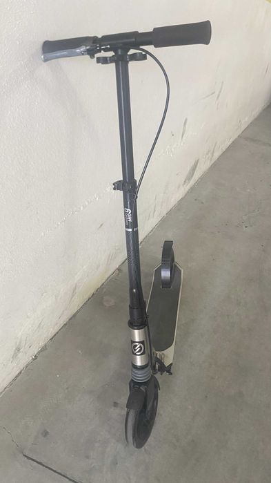 Trotinete Oxelo MID 9 – Dobrável e Ajustável