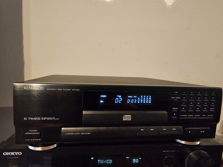 Odtwarzacz CD Kenwood DP 940