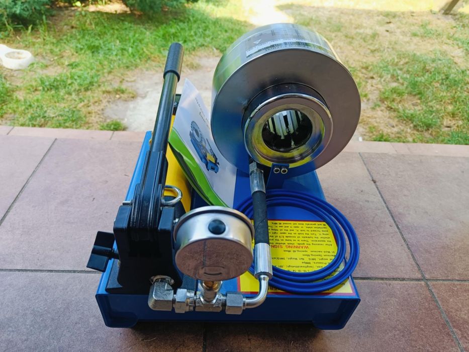 Zakuwarka węży przewodów hydraulicznych z Niemiec zaciskarka prasa mob