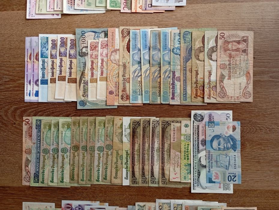 Colecção de 173 Notas do Mundo