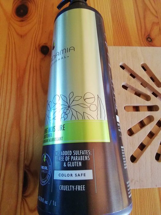 Odżywka do włosów suchych, zniszczonych Macadamia Professional TH