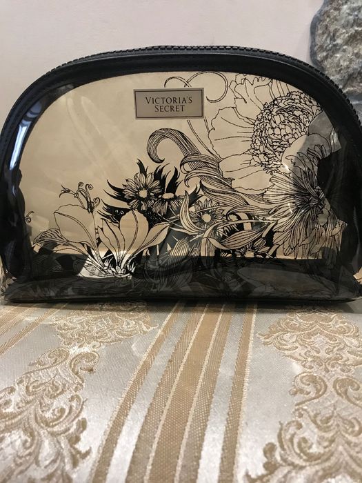 Продукция от Виктории Сикрет