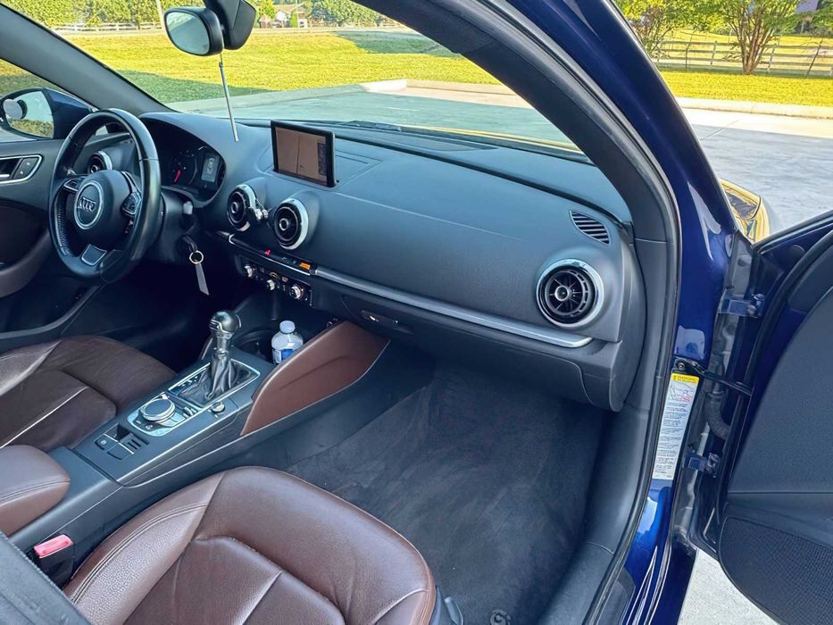 Audi A3 Premium      2015