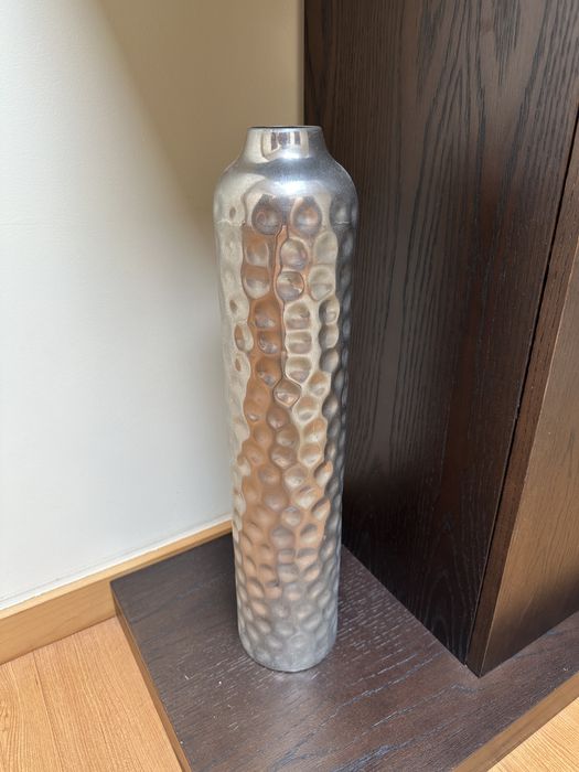 Decoração metal alta móvel ou chão