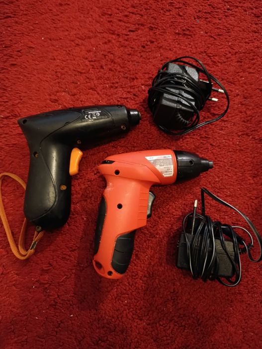 Duas  Aparafusadoras