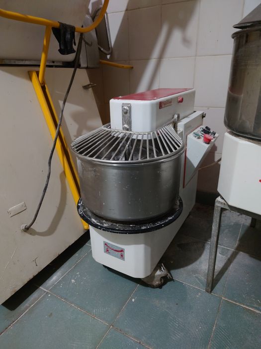 Тістоміс на 20 та 30 л  Італія