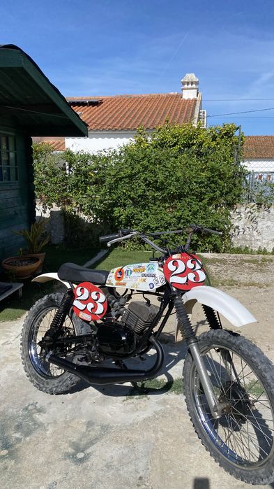 Yamaha rx 125cc em bom estado.