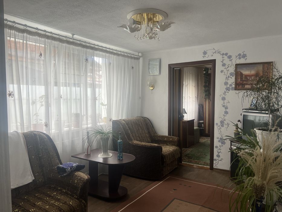 Продам частину будинку в центрі