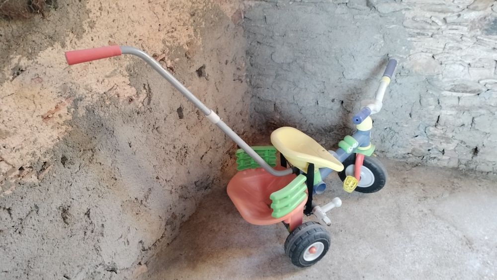 Triciclo de criança