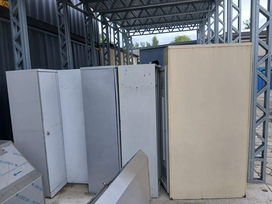 Szafki metalowe pracownicze