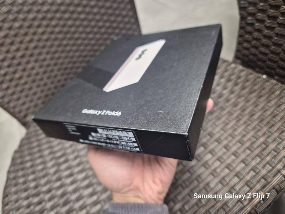 100% oryginalne Pudełko do Samsung Galaxy Z Fold 6, Pink
