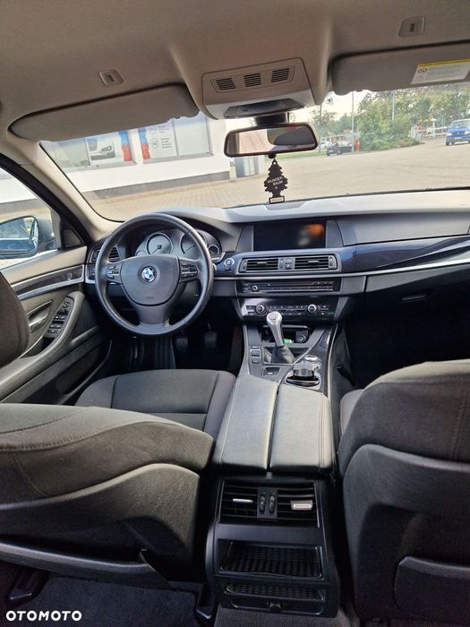 BMW 5 2.0D 184 KM