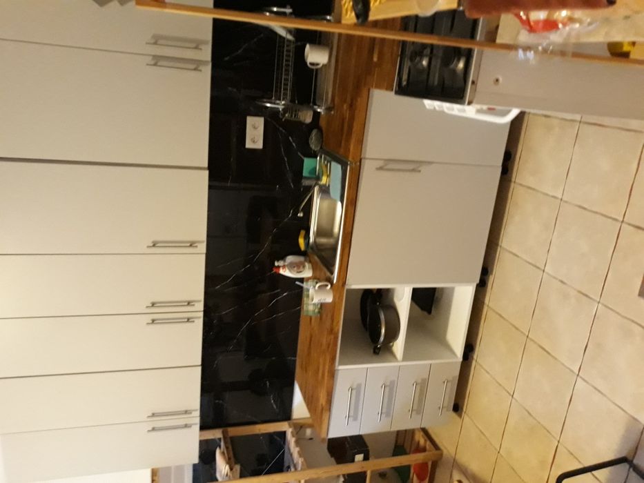 800miesiąc/osoba, tylko kobiety