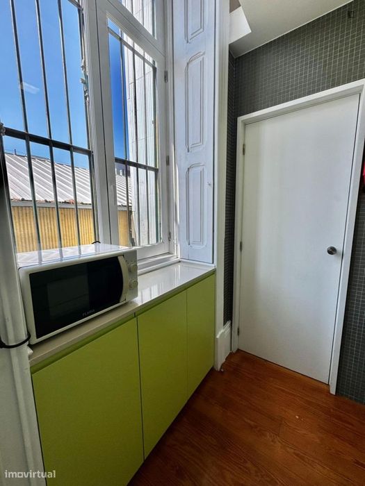 Estúdio - localizado em Santo Ildefonso Porto