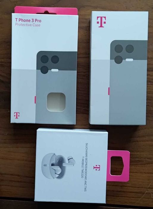 T Phone 3 Pro 5G + zestaw akcesoriów ZAPLOMBOWANY