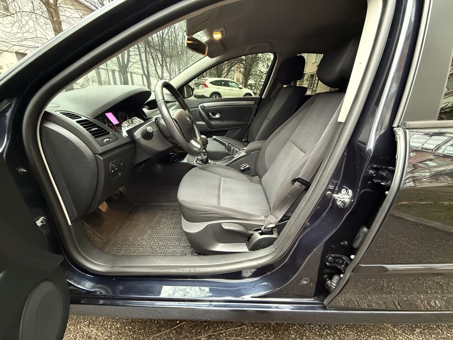 Продам Рено Лагуна