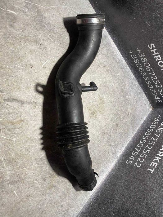 Патрубок інтеркулера повітряний Renault Laguna 2 1.9 dCi  77001160C5