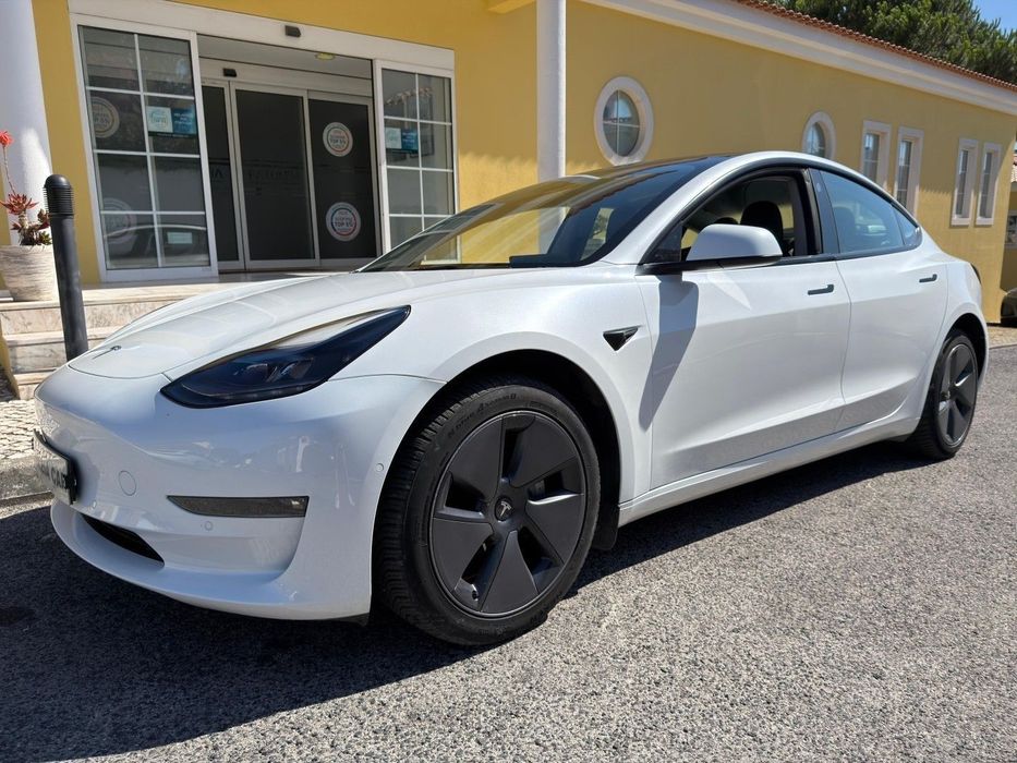 Tesla Model 3 Long Range All-Wheel Drive Premium
