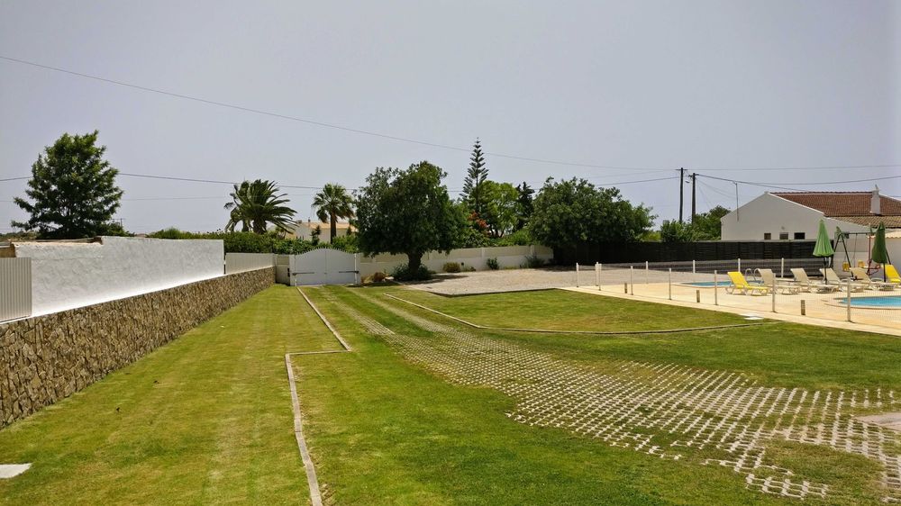 Vivenda V4 Próximo do Algarveshopping da Guia Albufeira Ideal para 6 a 8 pessoas