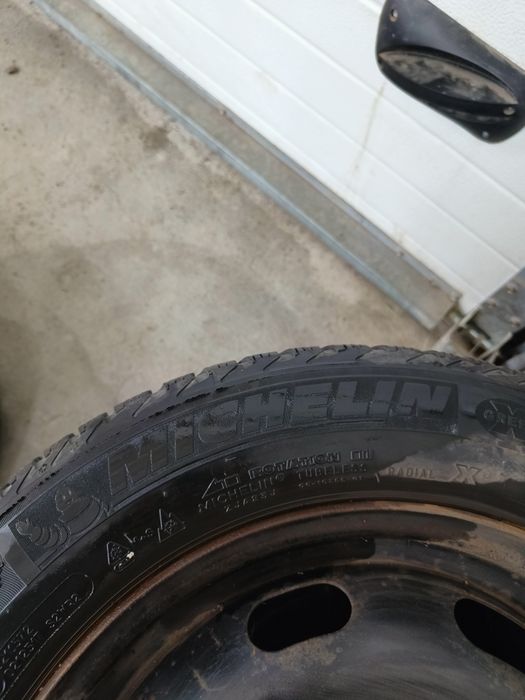 Диски с резиной зима 185*65*15 Michelin, Hankook