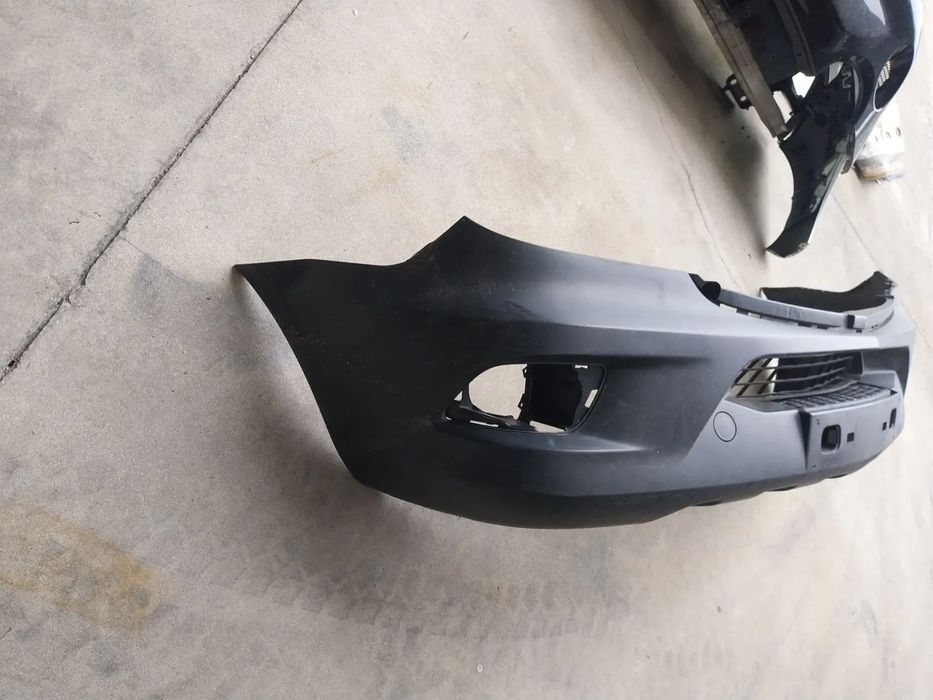 Para choques frente Mercedes-Benz Sprinter W906 Ref: A9068851570