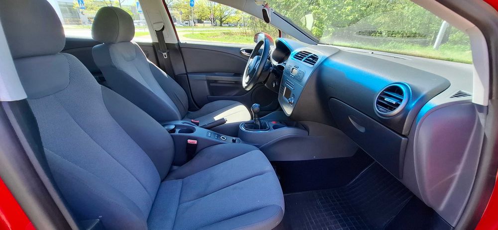 Sprzedaż auta Seat Leon MPI z gazem / Zamiana