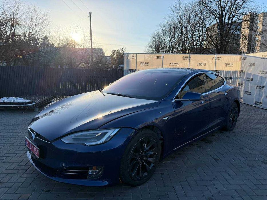 Tesla Model S 2017