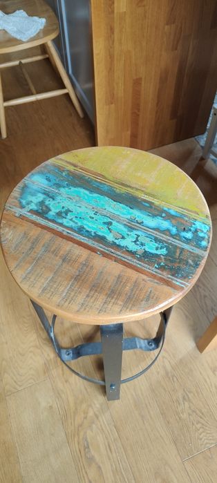 Hoker stalowy industrialny (lite drewno)