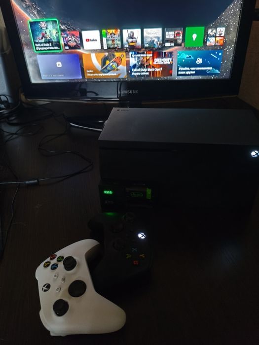 Xbox series X  1 tb 2 controller's