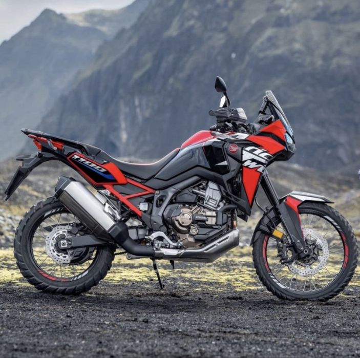 Africa Twin 1100 2022 dct como nova