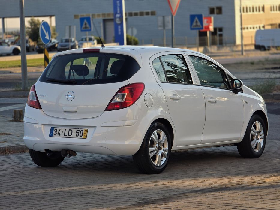 Opel Corsa D 1.2 (2010)